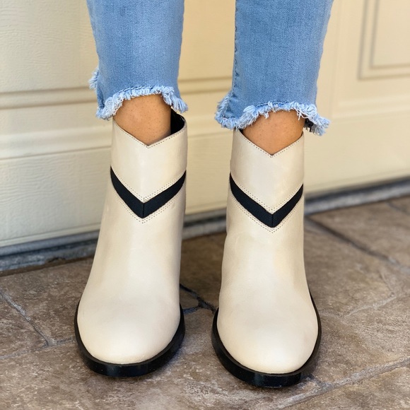 Cream Distressed Asymmetrical Leather Boots - Picture 4 of 7